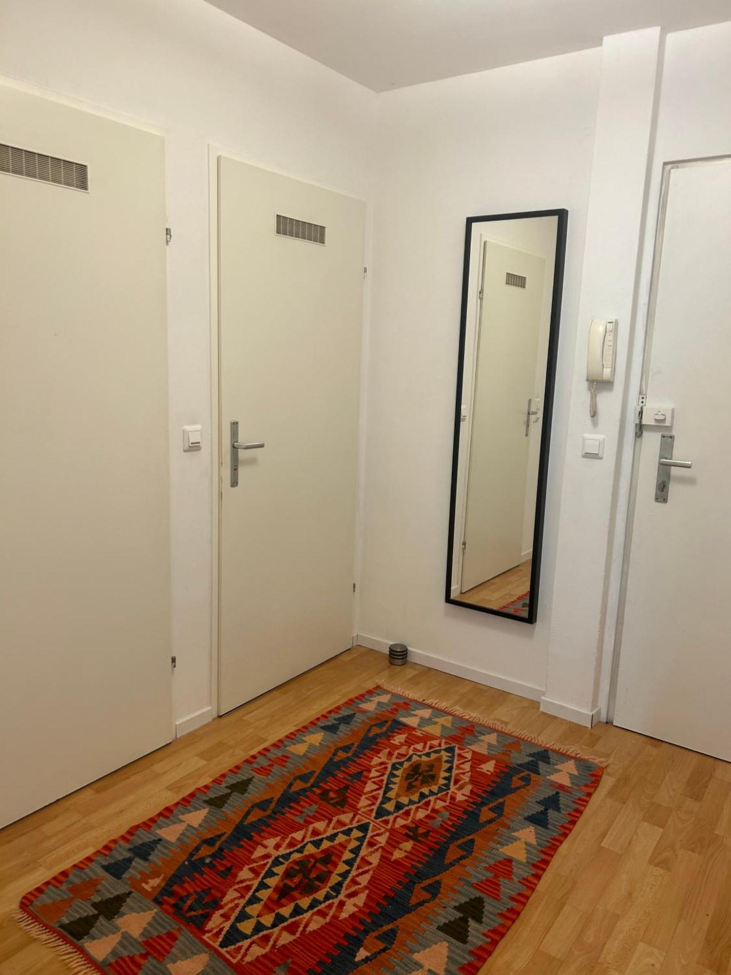 Apartment Mit Logia Und Kleinen Garten In Zentraler Lage 2 Vienna Luaran gambar
